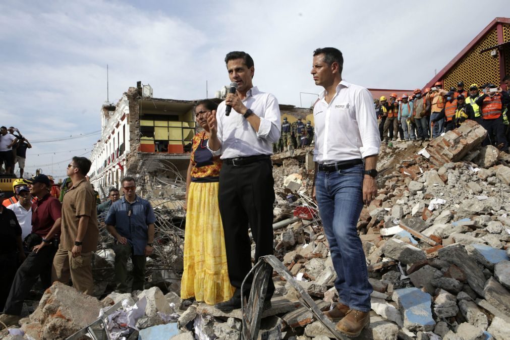 Sismo no México: Presidente declara três dias de luto e eleva número de mortos para 61