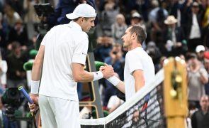 Wimbledon: Andy Murray eliminado por John Isner na segunda ronda