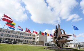 Países membros da NATO assinaram protocolos de adesão de Suécia e Finlândia