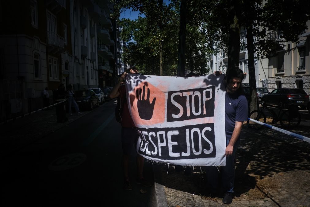 Ativistas exigem políticas públicas para habitações a preços acessíveis