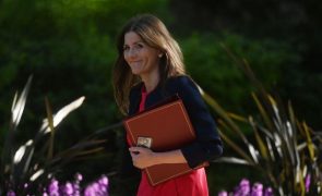 Nova ministra da Educação britânica demite-se