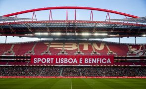 Central brasileiro João Victor assina por cinco épocas com o Benfica