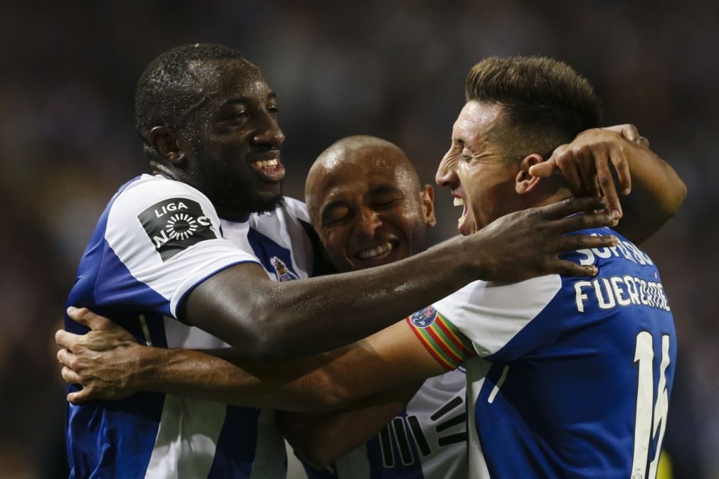 FC Porto goleia Portimonense e isola-se na frente provisoriamente