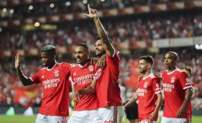 LC: Benfica na Dinamarca com três golos de avanço para carimbar 'play-off'