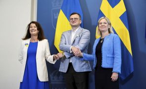 Suécia anuncia ajuda militar e económica à Ucrânia no valor de 94 milhões de euros