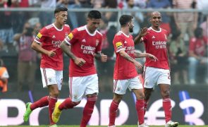 Líder Benfica tenta nono triunfo oficial, Sporting em crise no Estoril