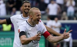 Frankfurt goleia Leipzig na Alemanha em vésperas de receber o Sporting