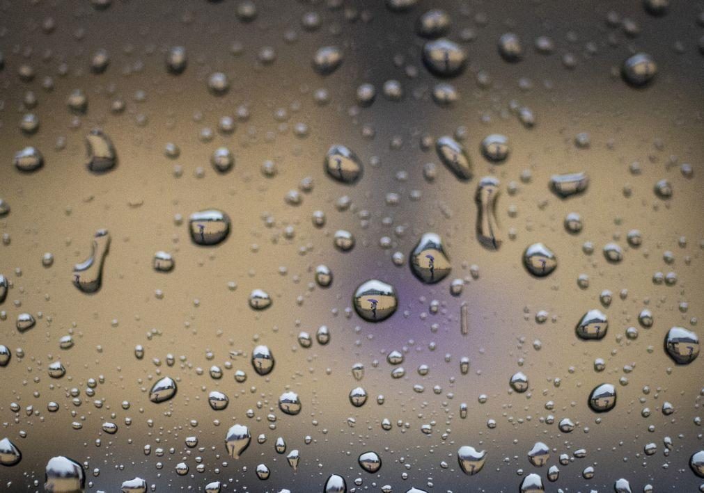 Porto, Braga e Viana do Castelo em aviso amarelo devido à chuva