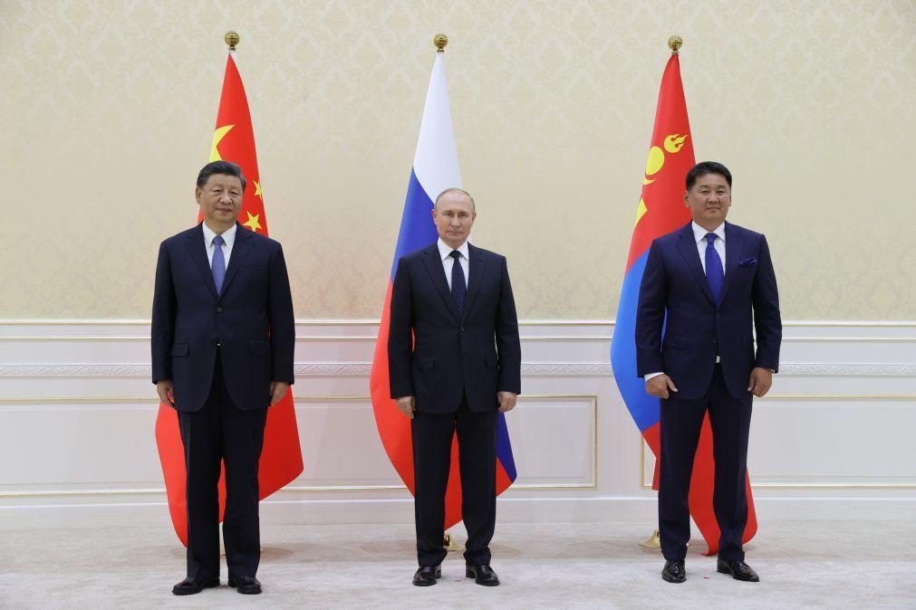 China propõe à Rússia trabalhar em conjunto a favor de 