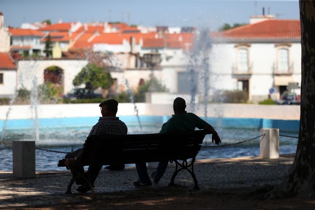 Temperaturas acima dos 30 graus, poeiras e aumento do perigo de incêndio nos próximos dias