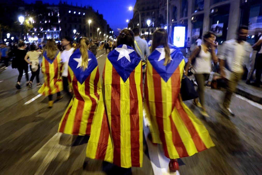 Respeito pela lei não é opcional e governo catalão ignorou-a, diz Comissão Europeia