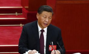 PC Chinês aprova emenda à carta magna que reforça estatuto de Xi Jinping