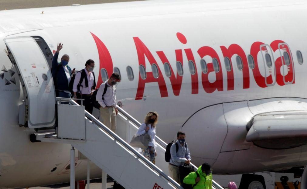Colômbia rejeita integração das companhias aéreas Avianca e Viva Air