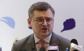 Ministro das Relações Exteriores da Ucrânia pede apoio 