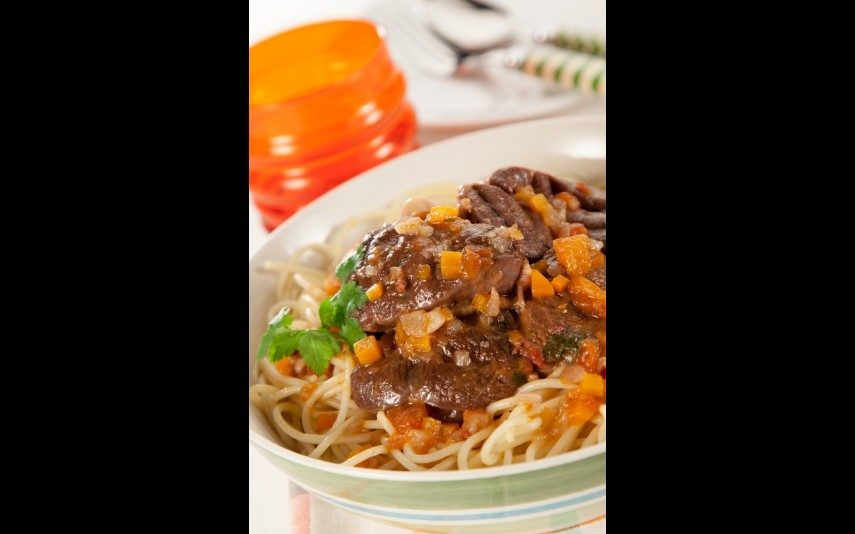 Ossobuco com esparguete Receita