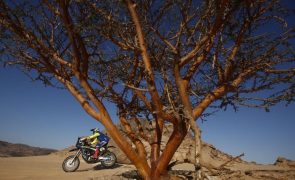 Rui Gonçalves abandona Dakar em dia de vitória de Benavides nas motas