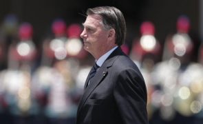 Líder do partido de Bolsonaro demarca-se da 