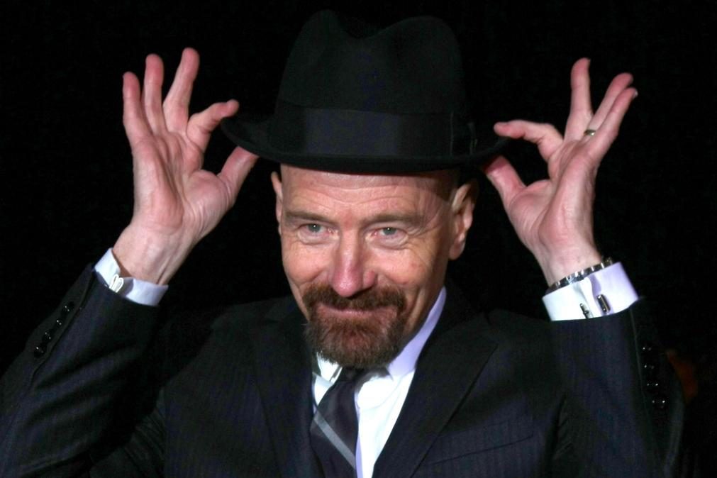 Bryan Cranston revela ter perdido virgindade com prostituta