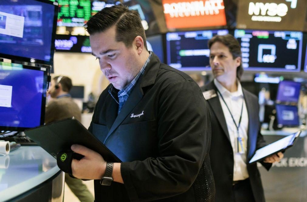 Wall Street segue no 'verde' à espera da inflação