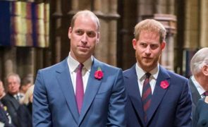 Príncipe William - É o membro da família real mais zangado com Harry: “Precisa de tempo para se acalmar”