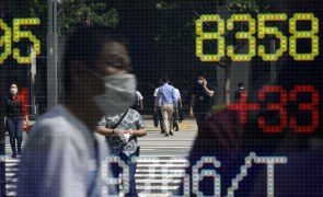 Bolsa de Tóquio abre a ganhar 0,08%
