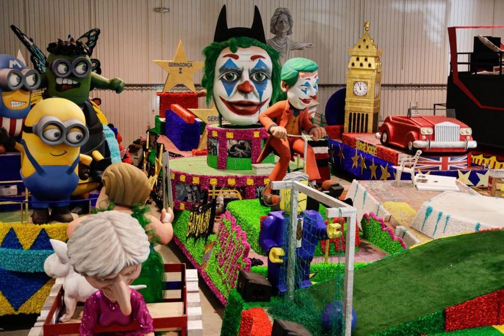Carnaval de Loulé regressa com 14 carros alegóricos e três escolas de samba