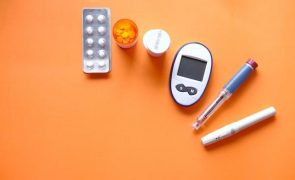 Substância presente em champô e verniz das unhas pode causar diabetes tipo 2