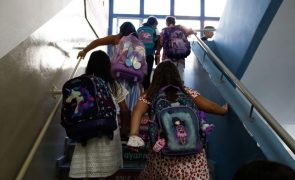 Serviços mínimos para greve nas escolas prolongados até 10 de março