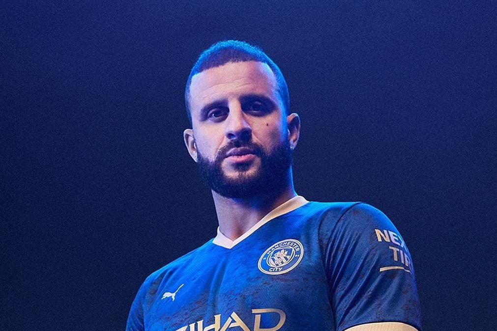 Kyle Walker, jogador do Manchester City apanhado a trair mulher e a exibir genitais num bar