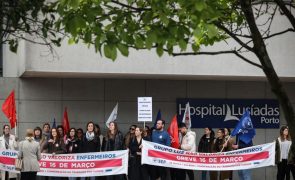 Enfermeiros do hospital privado Lusíadas no Porto manifestam-se por aumentos salariais