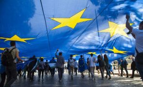 Bruxelas apoia 151 projetos de reformas na UE, 18 em Portugal