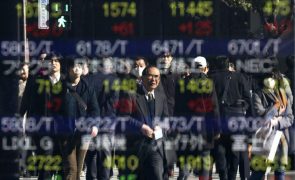 Bolsa de Tóquio abre a ganhar 1,79%