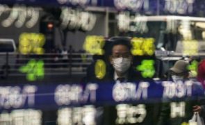 Bolsa de Tóquio fecha a perder 0,13%