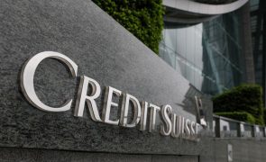 Regulador bancário suíço admite responsabilizar administradores do Credit Suisse