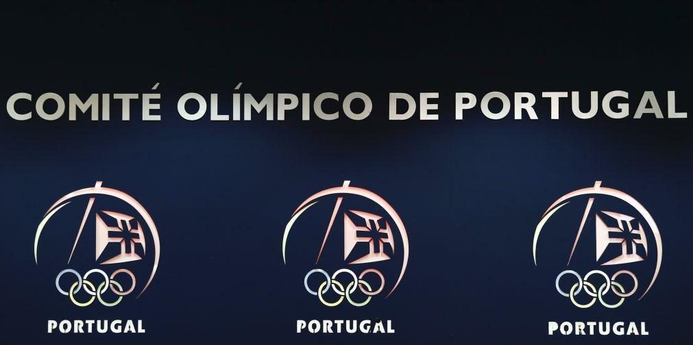 Paris2024: Cerca de 30 ucranianos manifestam-se contra integração de russos e bielorrussos
