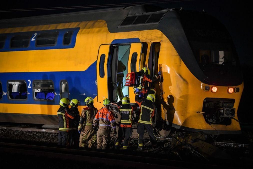 Pelo menos um morto e 30 feridos em descarrilamento de comboio nos Países Baixos