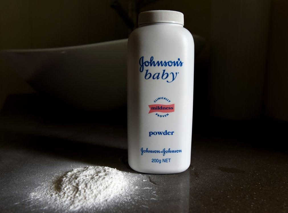 Johnson & Johnson oferece milhões para acabar com processos sobre pó de talco