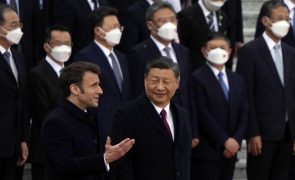 Ucrânia: Macron conta com China para trazer Rússia 