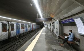 Circulação na linha Azul do Metro de Lisboa retomada às 06:30 de segunda-feira
