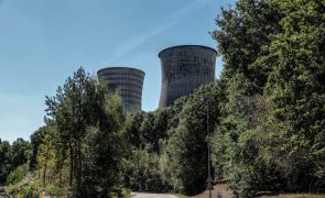 G7 promete acelerar esforços para eliminar gradualmente carvão mas sem fixar prazos