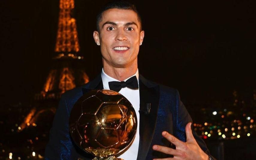 Cristiano Ronaldo Bola de Ouro de CR7 vendida por fortuna ao homem mais rico de Israel