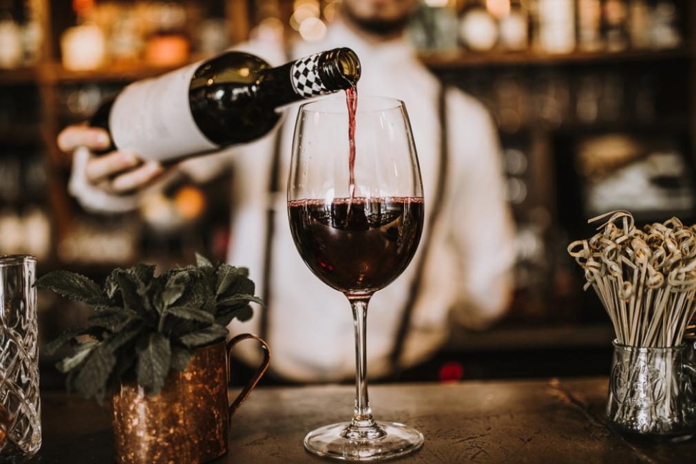 Destruído o maior mito associado ao vinho tinto