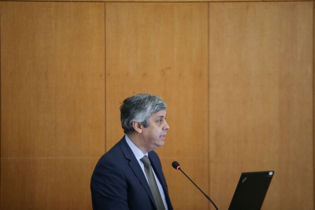 Centeno diz a Bruxelas que diferença de estimativas «não é estatisticamente significativa»