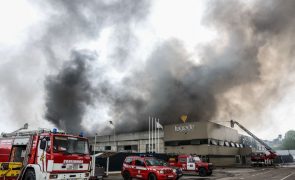 Incêndio em fábrica de Coimbra em fase de rescaldo