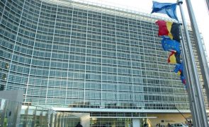 Bruxelas apresenta proposta para retoma das regras do défice e dívida em 2024