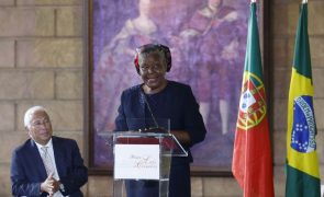 Escritora Paulina Chiziane pede descolonização da língua portuguesa