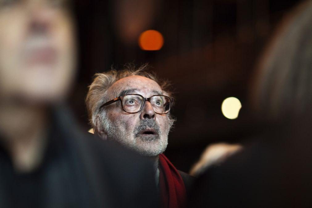 Cannes homenageia Jean-Luc Godard e exibe 'trailer' para filme que 