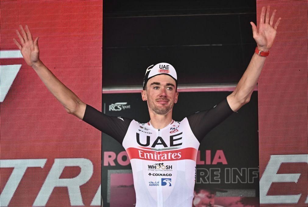 Giro: Brandon McNulty vence 15.ª etapa e Bruno Armirail segura camisola rosa