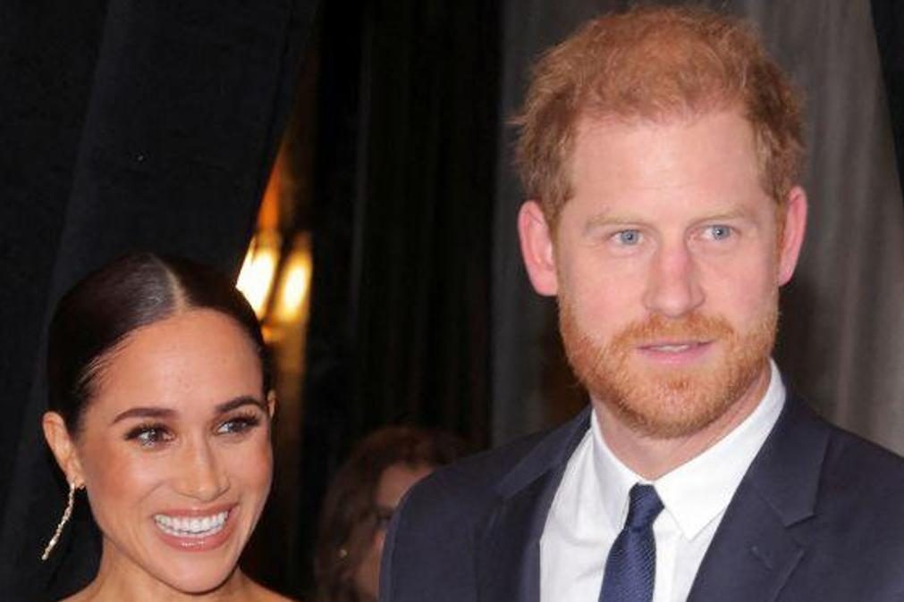 Príncipe Harry terá quarto secreto em hotel para fugir de Meghan