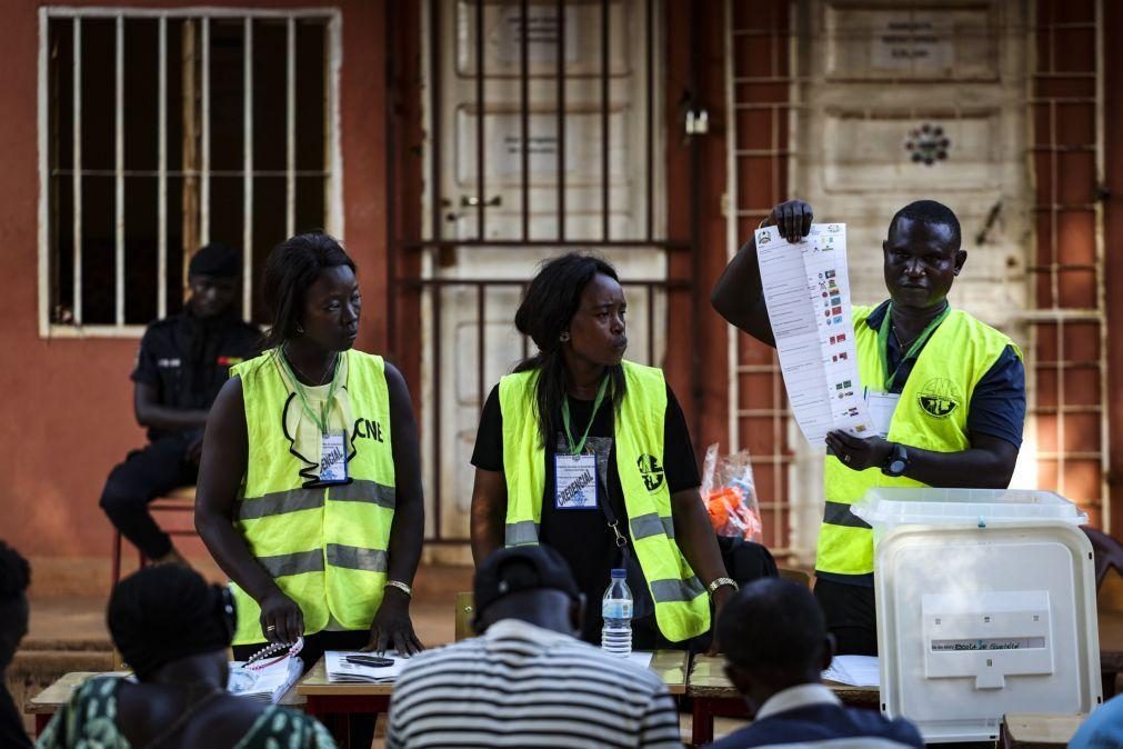 Guiné-Bissau/Eleições: CNE apela à população para se manter 